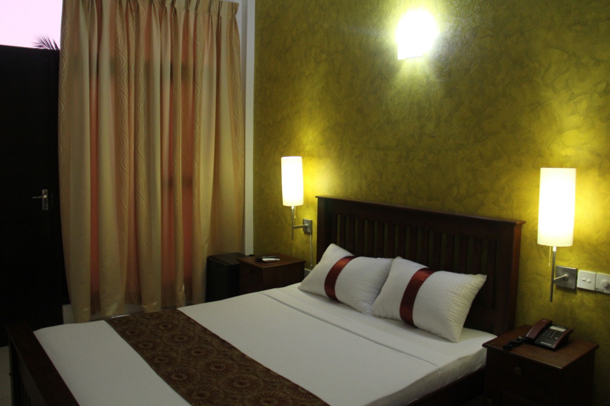 Zendara Hotel Negombo Dış mekan fotoğraf